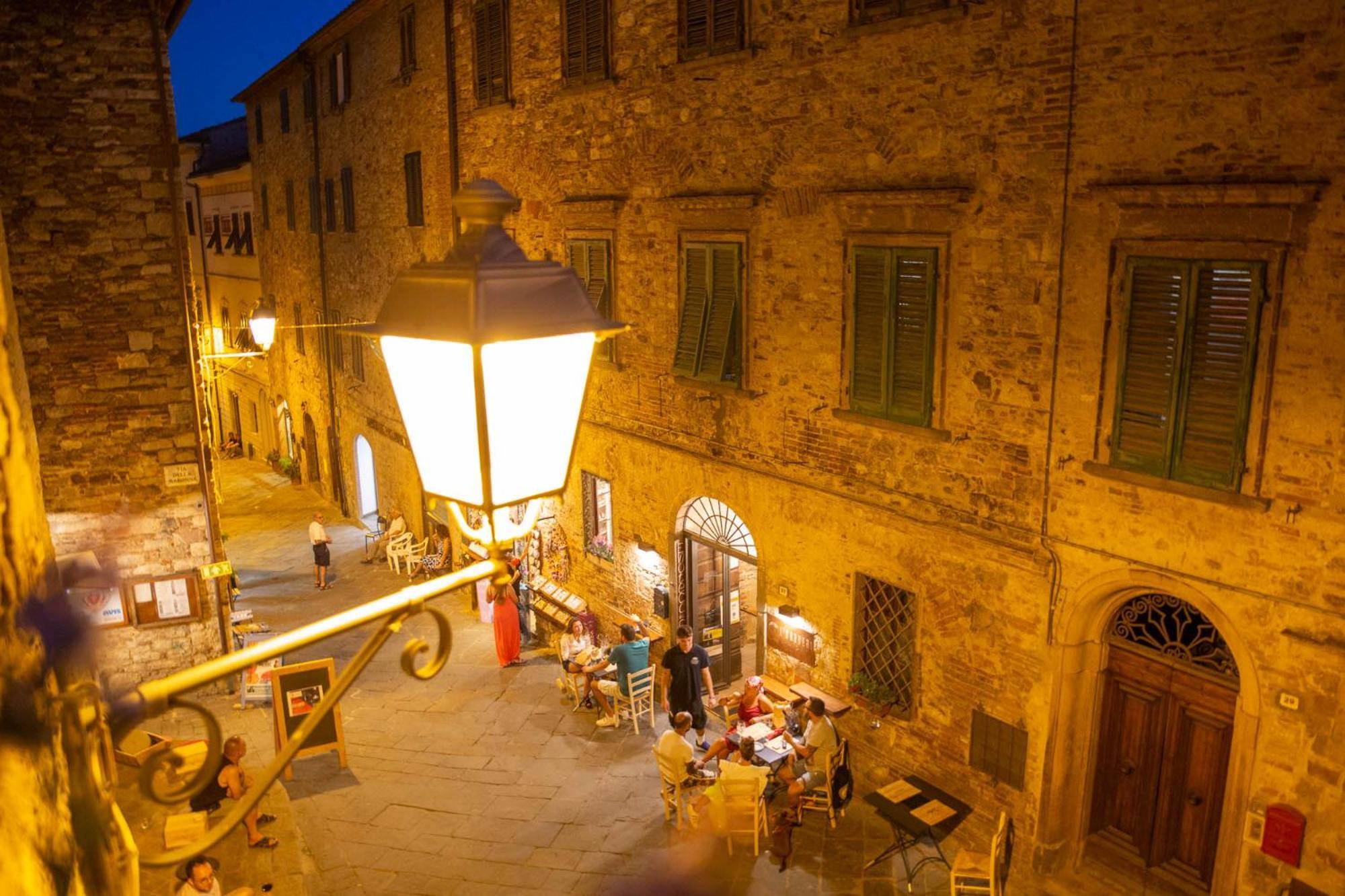 Casa Raffaella 1 Tuscan Charm In Medieval 수베레토 외부 사진